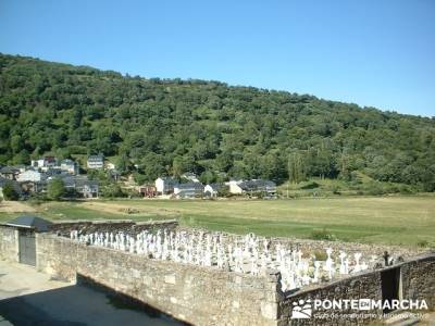 San Martín de Castañeda; excursiones alrededor de madrid; ropa tecnica de montaña